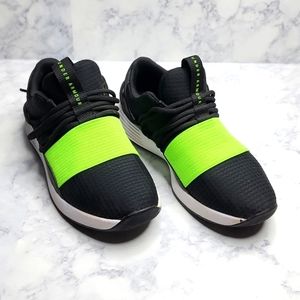 Under armour running shoes smgx black neon green size 6.5